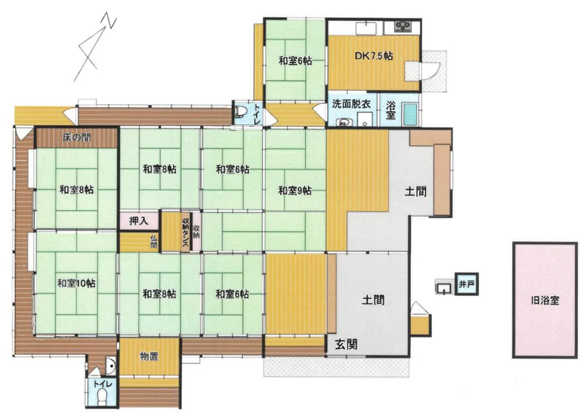 Wood house on a large plot in Hiroshima