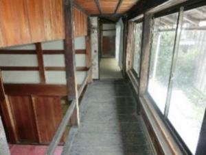 Wood house on a large plot in Niigata