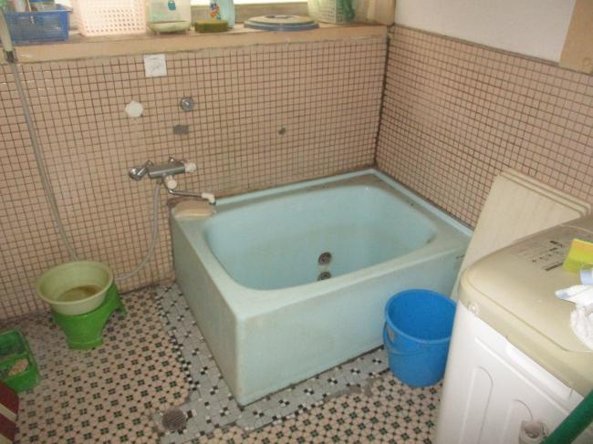 1950s wood house, 17-min walk to station, Okayama