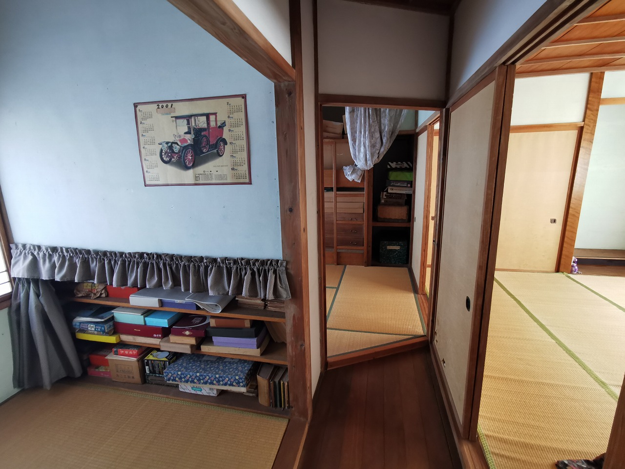Wood house in Himi
