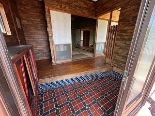 1980s house in Sueyoshi, Soo, farmland, approval needed