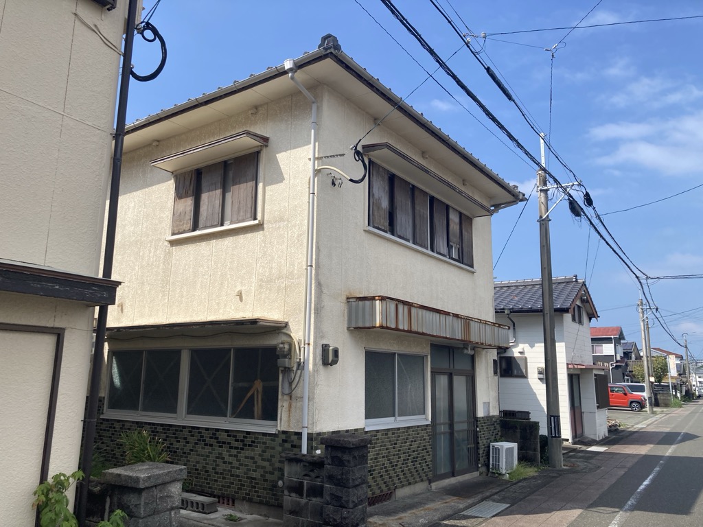 1970s wood house in Akune, Kagoshima