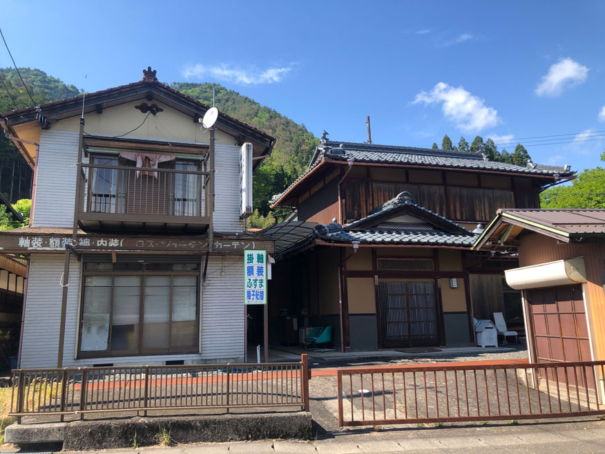 1980s wood house with outbuildings in Miyama, Nantan