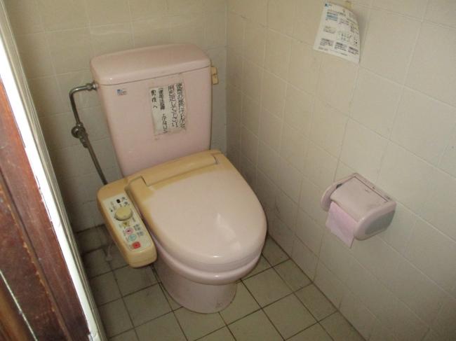 1970s wood house, 17-min walk to station, Okayama