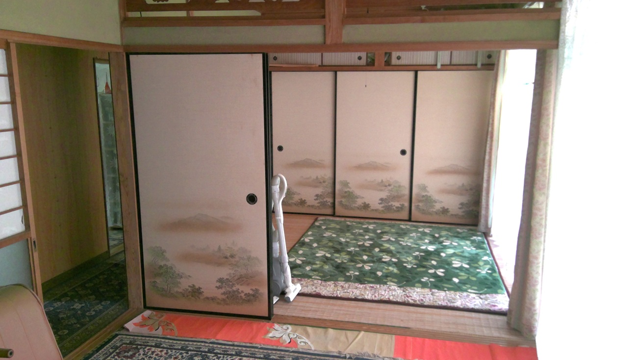 1970s wood house on a large plot in Koyama, Kimotsuki