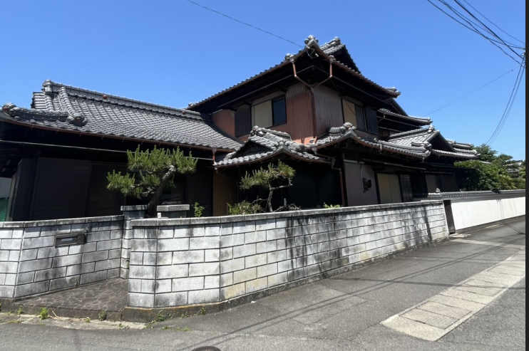 1980s wood house in Kagawa
