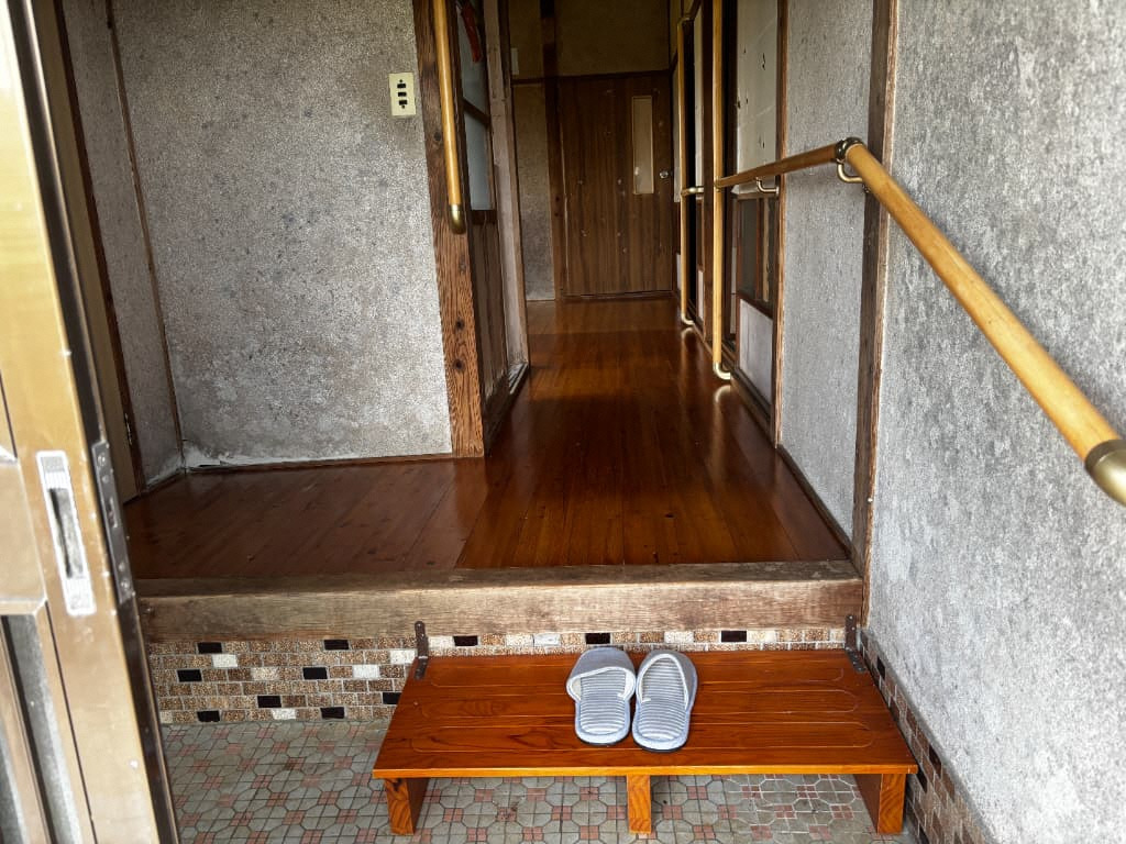 1970s wood house in Nagasaki