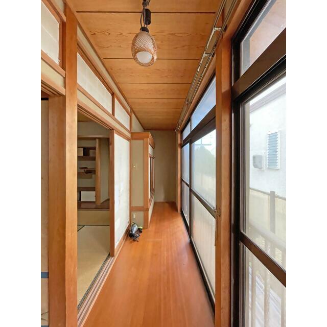 1980s wood house, 18-min walk to station, Mie