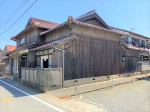 1930s wood house, 1-min walk to station, Shimane