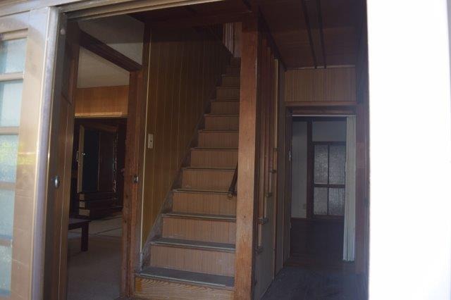 1960s wood house in Kochi