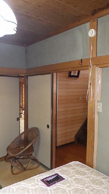 1970s wood house, 19-min walk to station, Nagasaki
