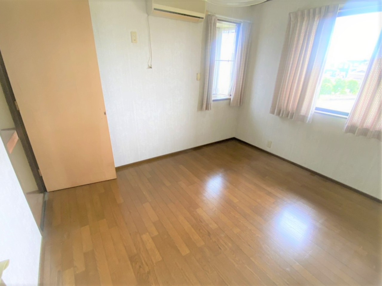 1990s steel-frame house, 12-min walk to station, Tochigi