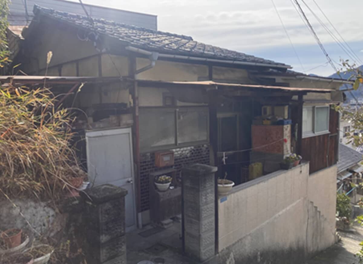 1960s wood house, 14-min walk to station, Hiroshima