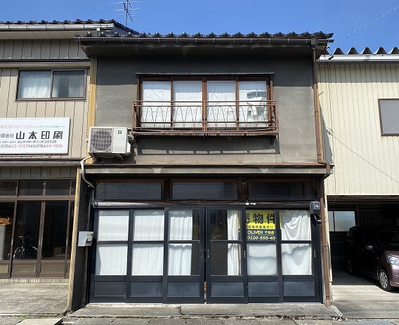 1950s wood house, 3-min walk to station, Toyama