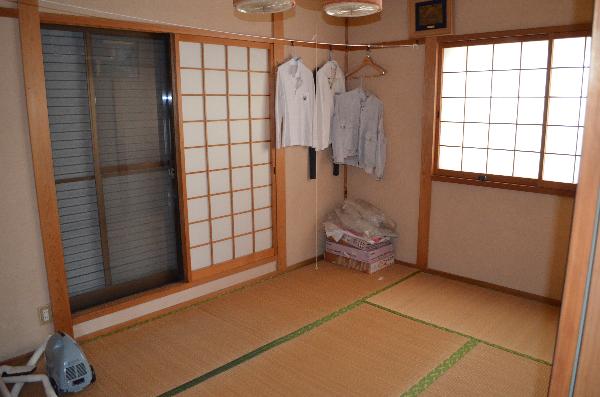 1990s wood house in Hyogo