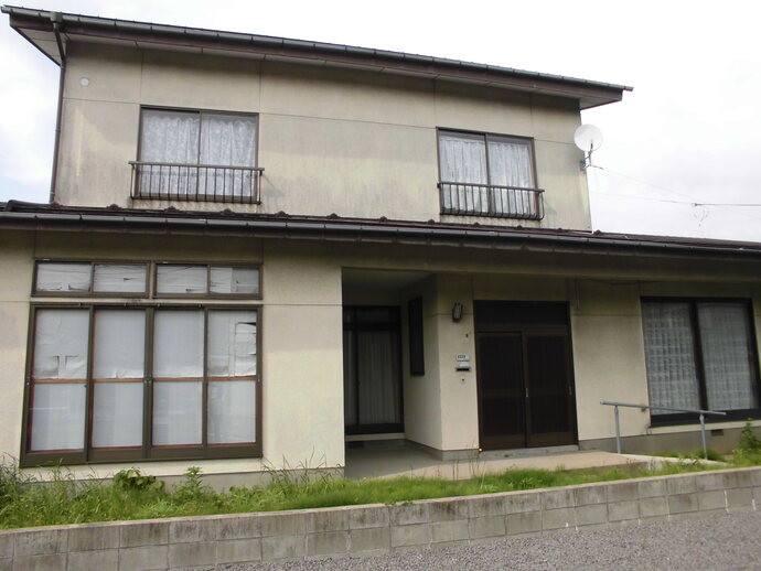 1980s wood house in Akita