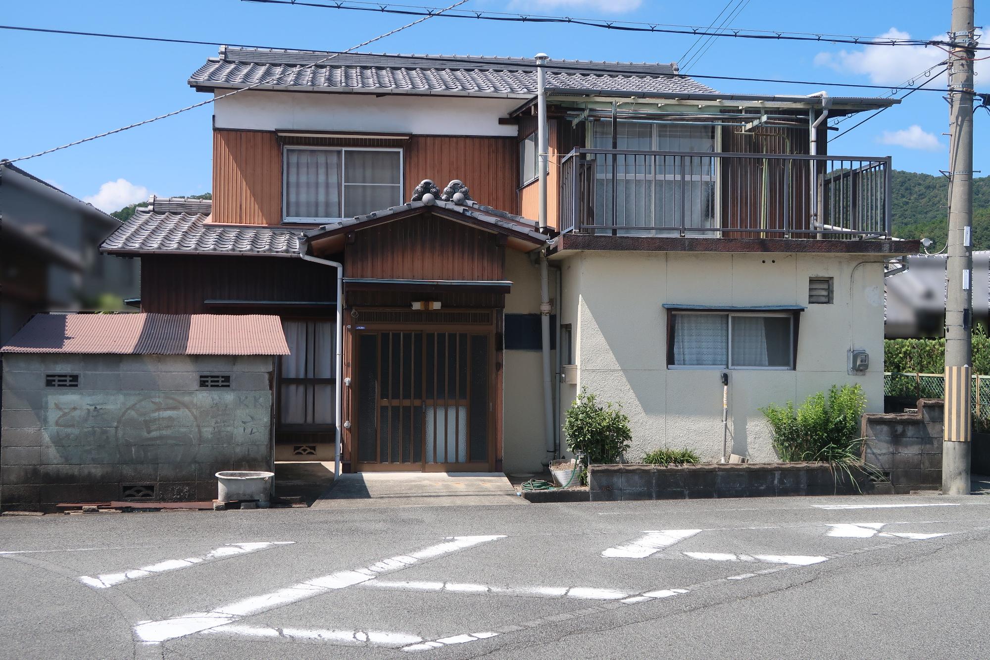 A-116 Compact property conveniently located near the station and supermarket ♪