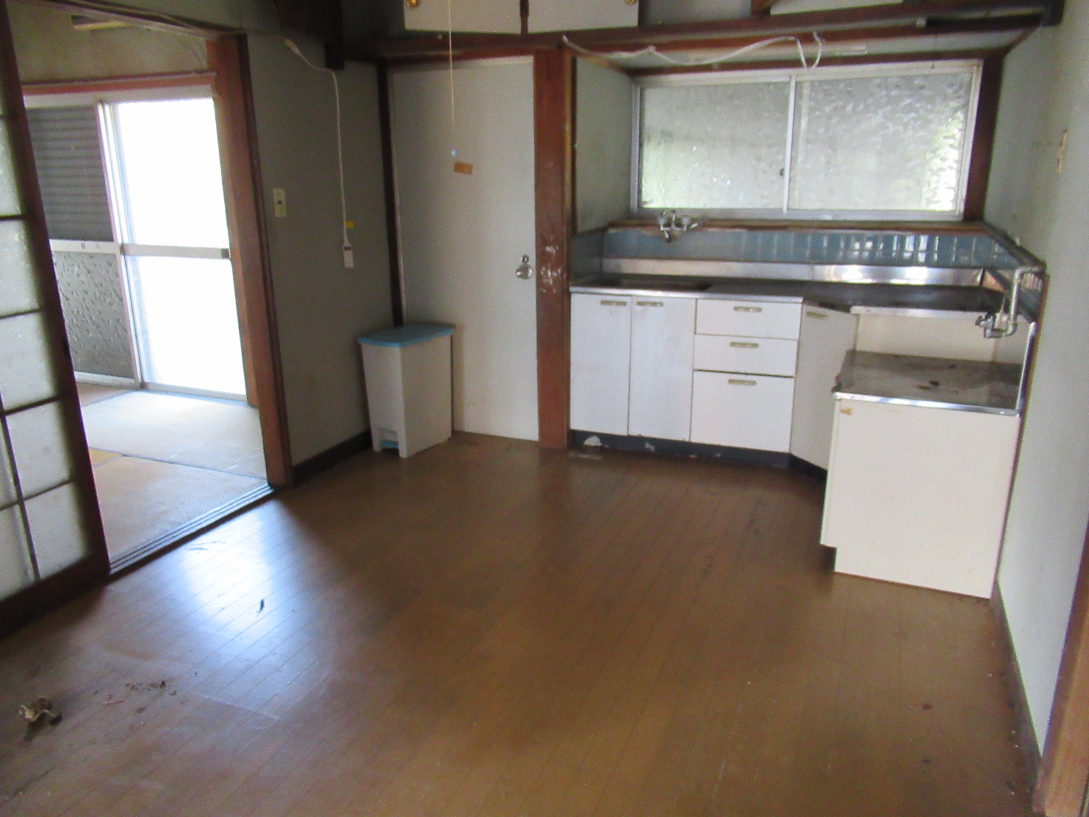 1970s wood house near the coast in Futagawa, Tarumizu