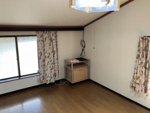 Gero Akiya Bank [Hagihara 054]: 8M yen, Move-in Ready, Near Station, Along National Road - Perfect for Relocation