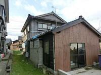 1970s wood house on a large plot in Niigata