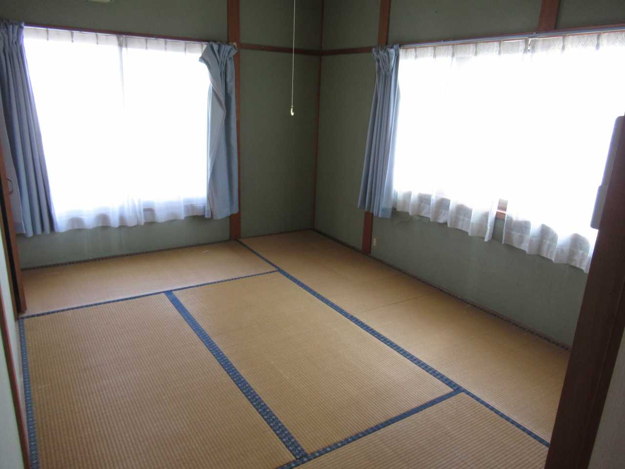 House, 17-min walk to station, Oita