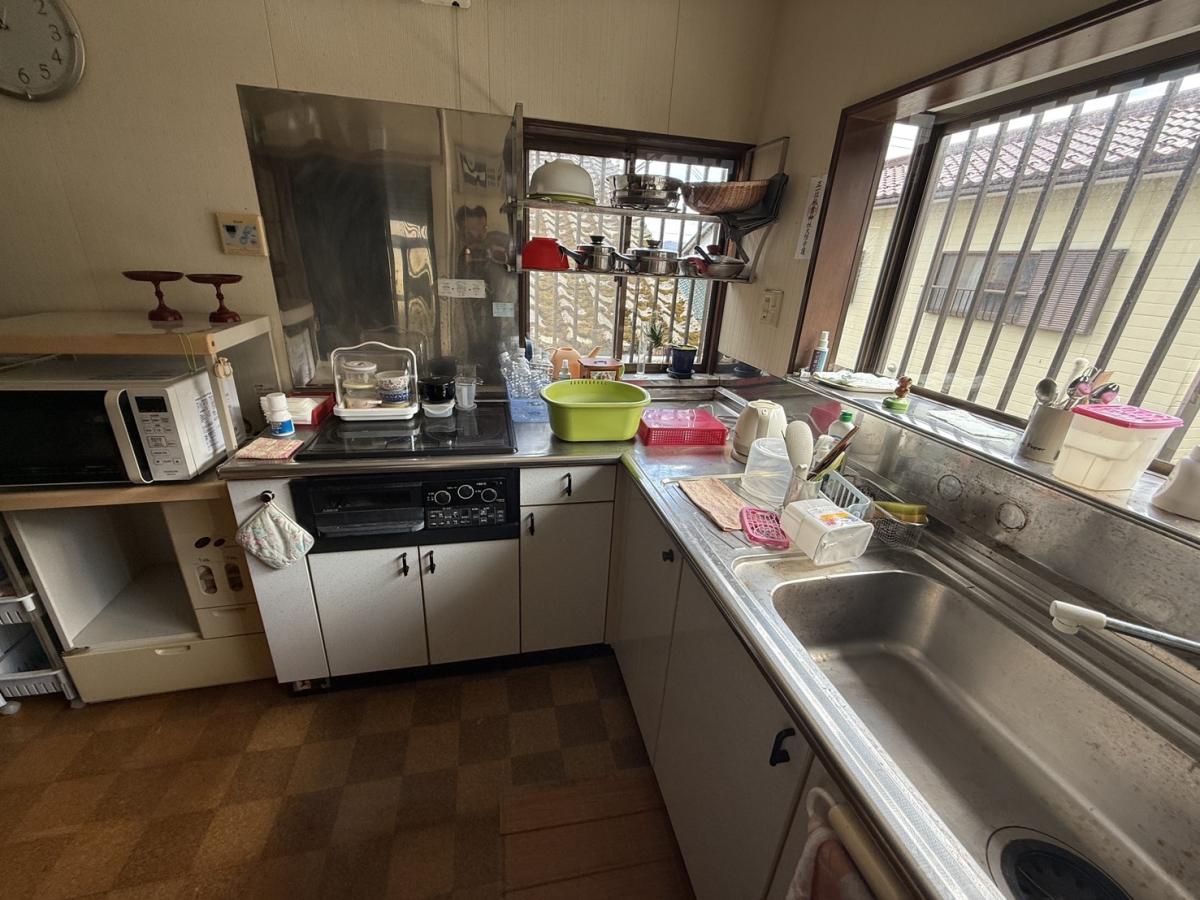 1990s wood house near the coast in Miyazu, Kyoto