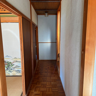 1980s wood house, 8-min walk to station, Mie