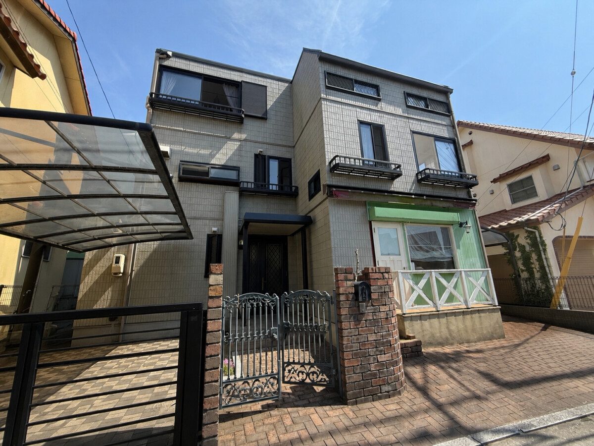 2020s steel-frame house, 15-min walk to station, Ehime