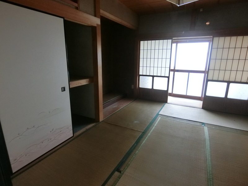 1960s wood house in Aki
