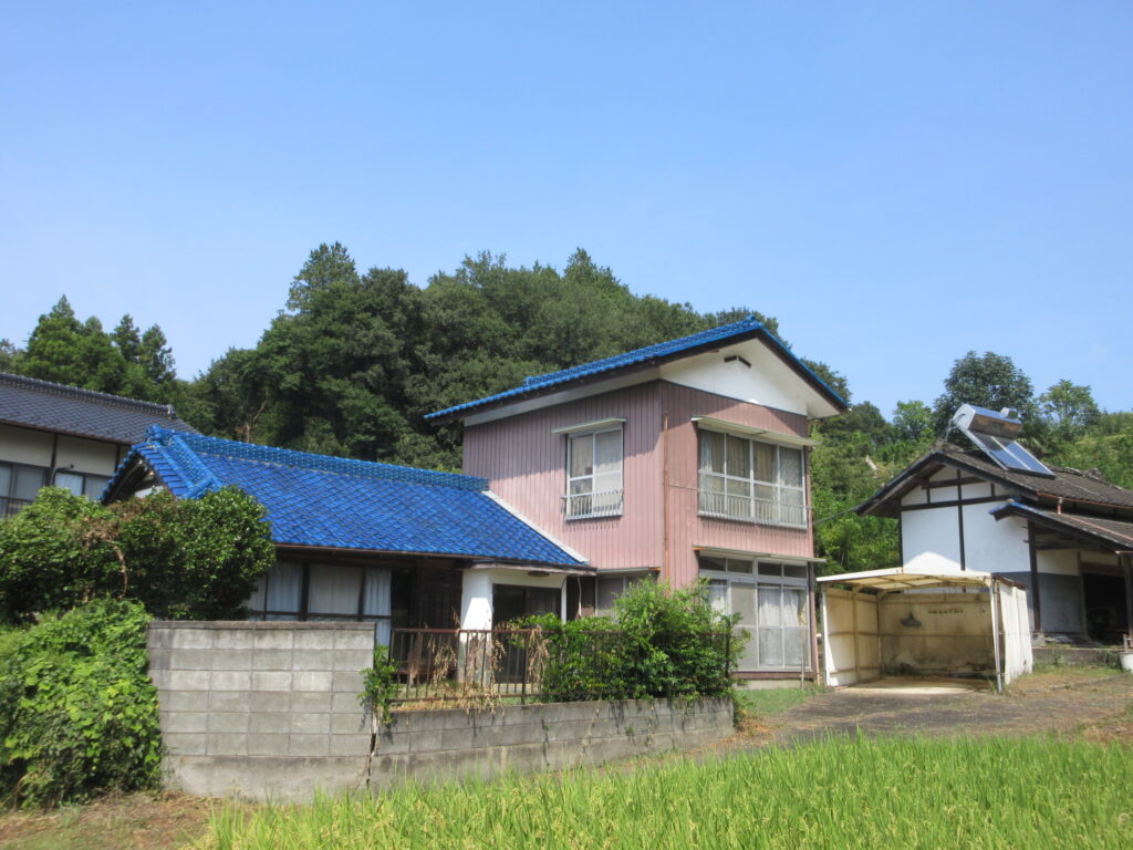 Vacant house for sale with farmland [No.318] Shimo-Ichihara 3 million yen, built Showa 27