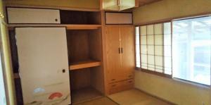 1970s wood house, 3-min walk to station, Shimane