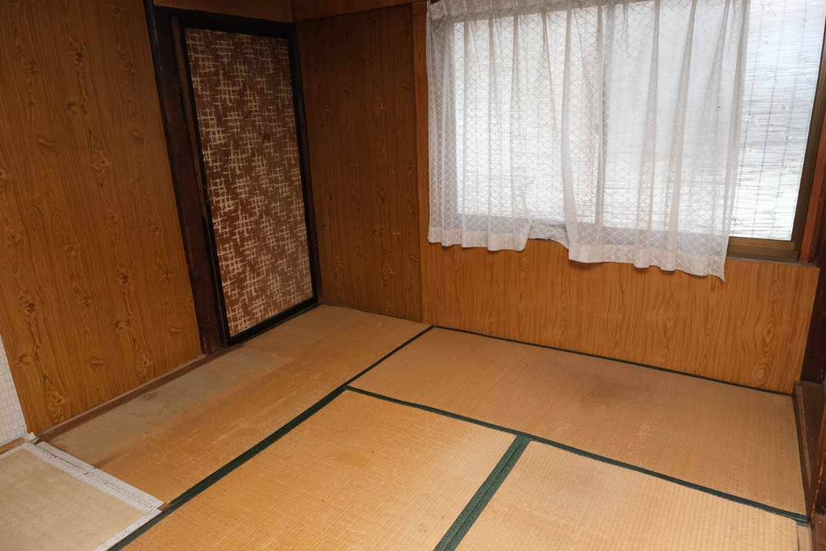 Wood house on a large plot in Yamagata