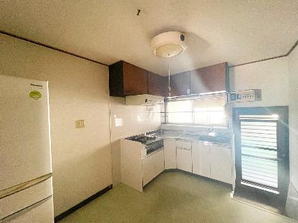1970s wood house, 18-min walk to station, Tochigi