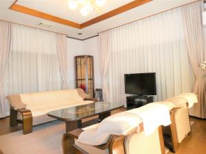 1980s wood house, 16-min walk to station, Shimane