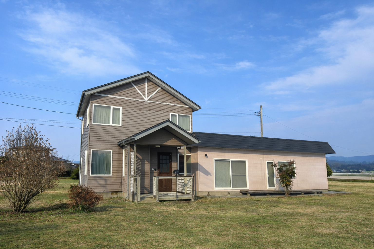 1990s wood house on a large plot in Iwate