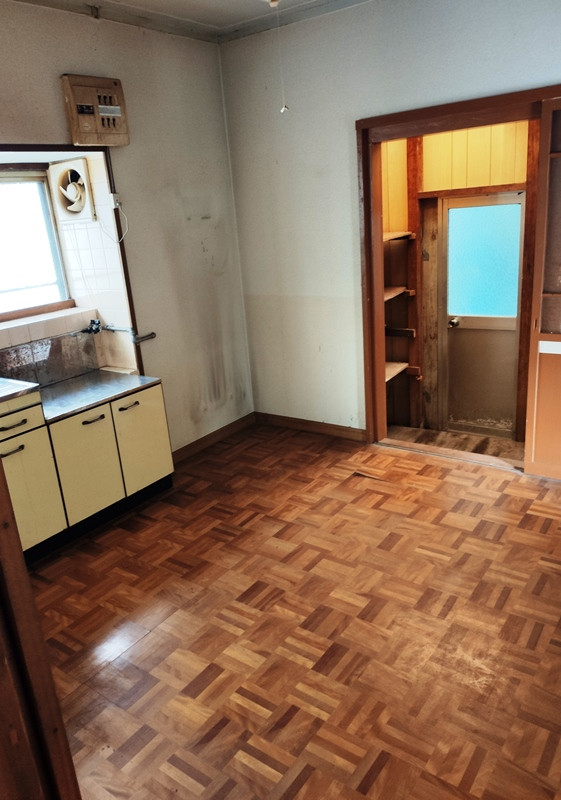 Wood house, 5-min walk to station, Hyogo