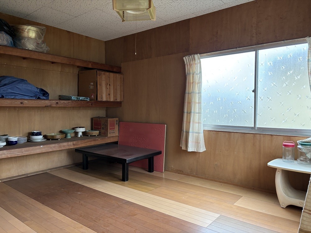 1950s wood house near the coast in Junicho, Ibusuki