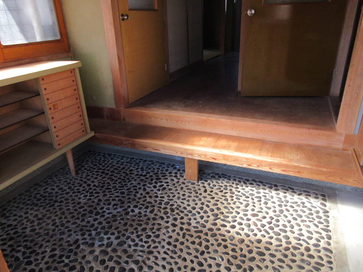 1960s wood house, 11-min walk to station, Hiroshima