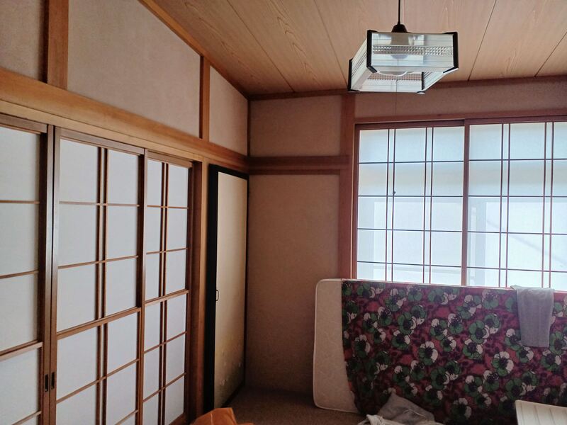 1970s wood house on a large plot in Iwate