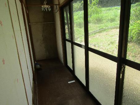 1980s wood house in Oita