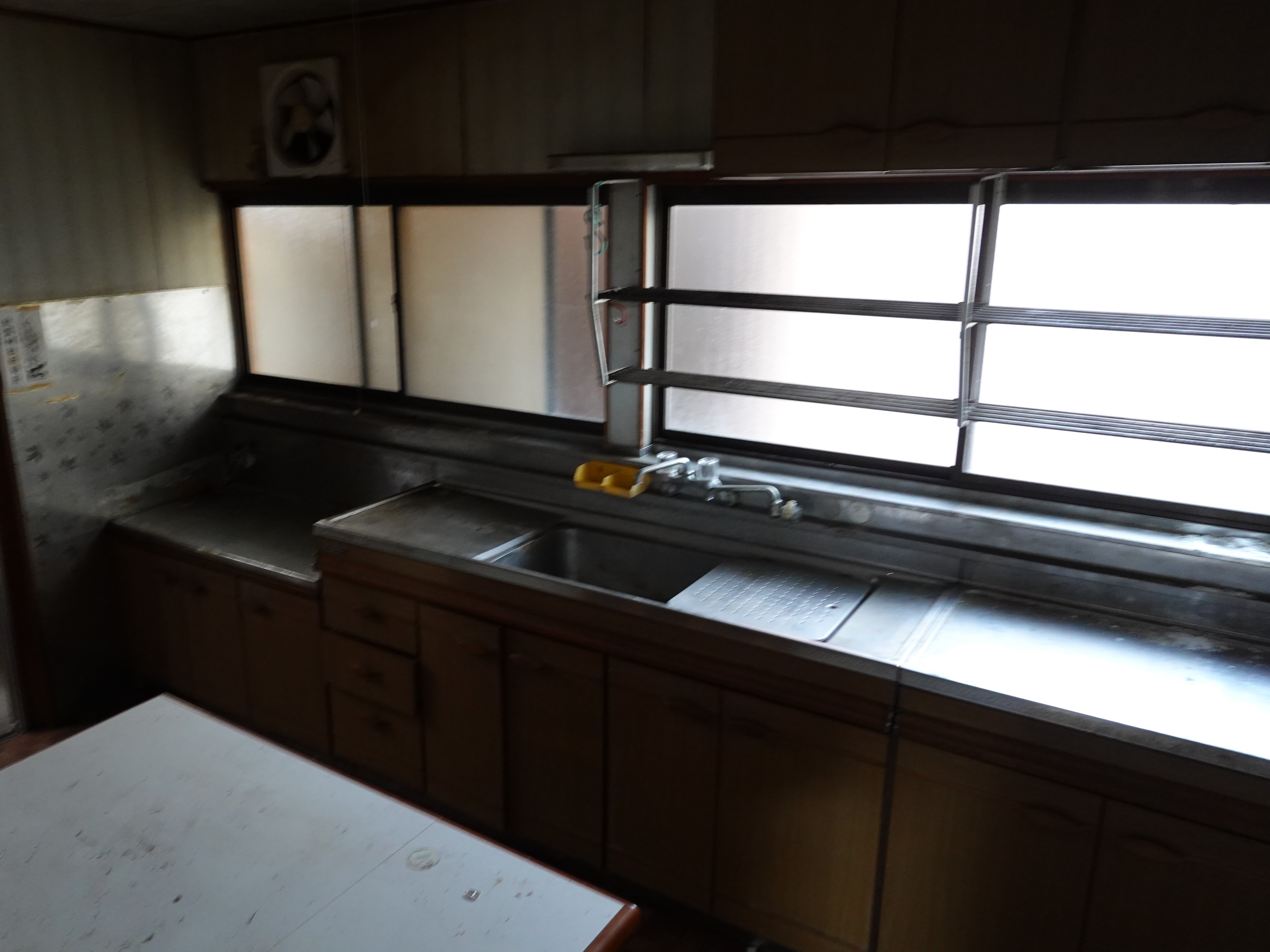 1950s wood house, 18-min walk to station, Mie