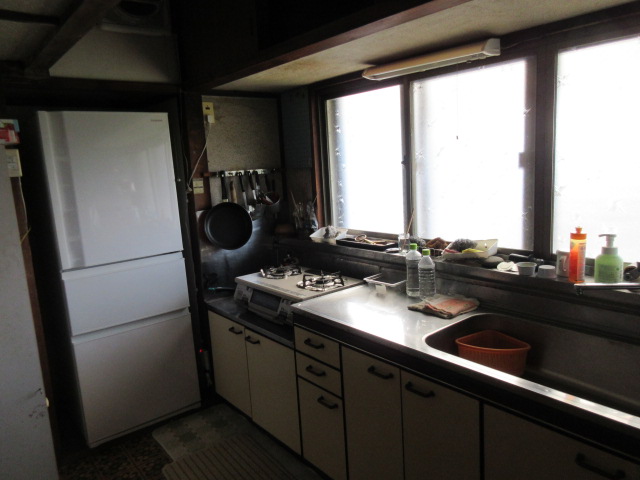 1970s wood house, 20-min walk to station, Nagano