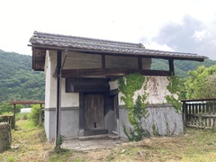 1860s wood house on a large plot in Nagano