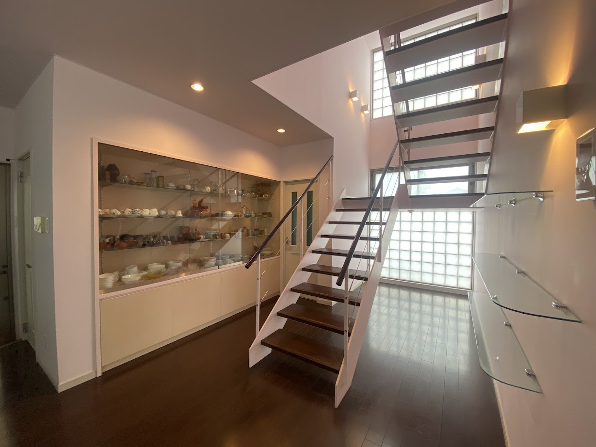 2000s concrete house, 8-min walk to station, Toyama