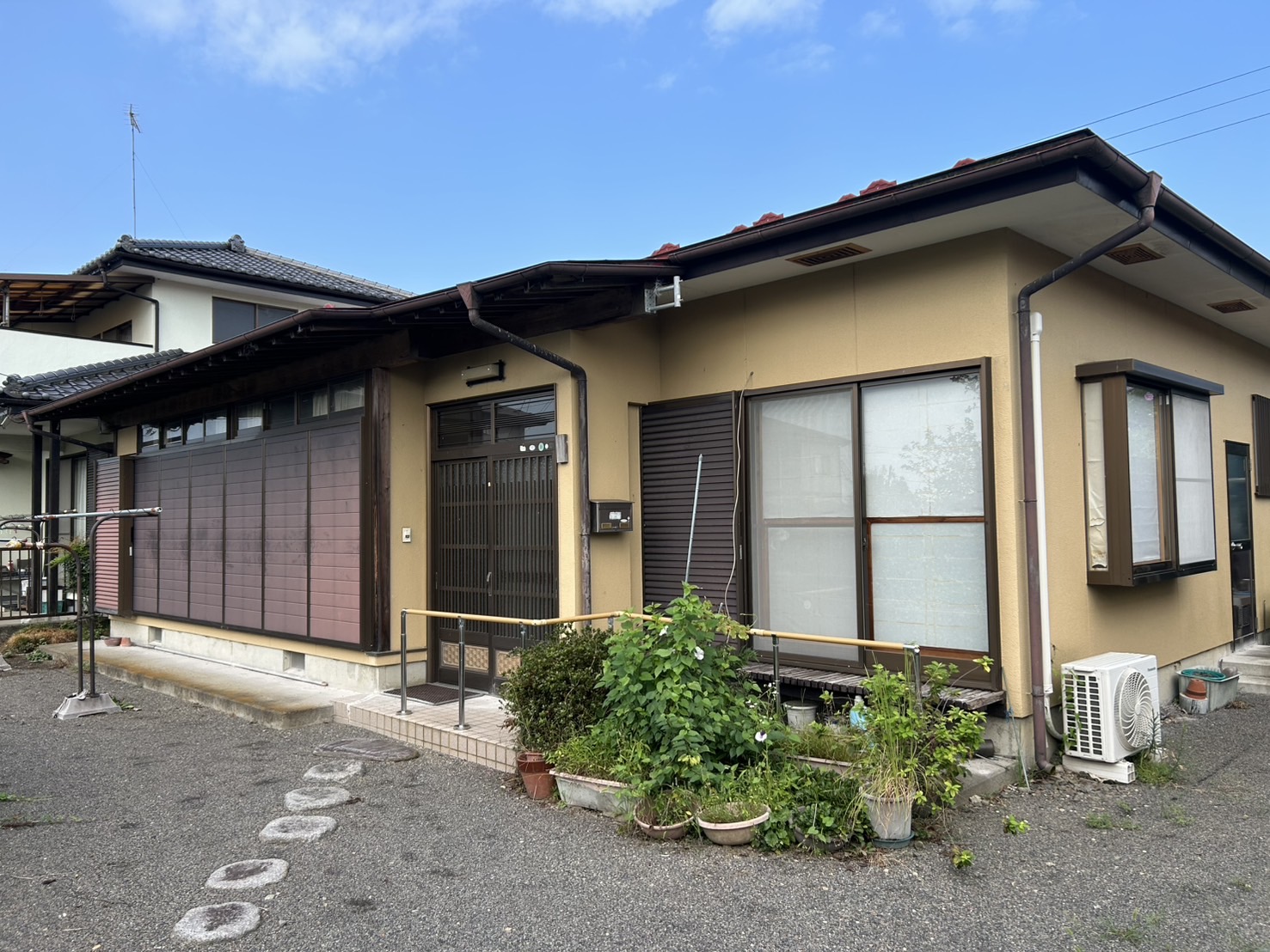 1990s wood house in Tochigi