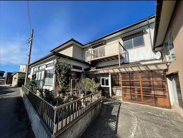 1970s house, 13-min walk to station, Akita