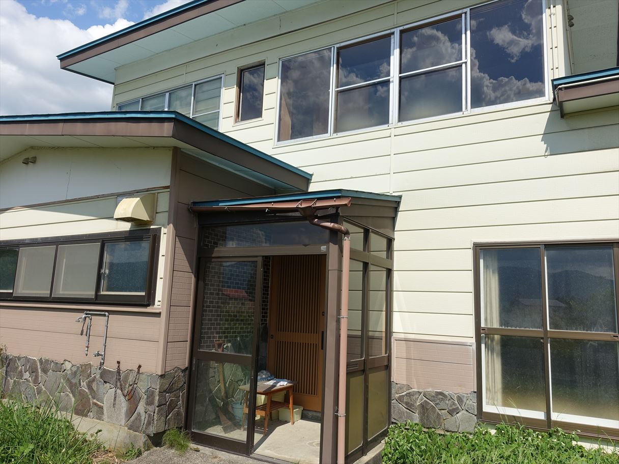 1960s wood house in Akita