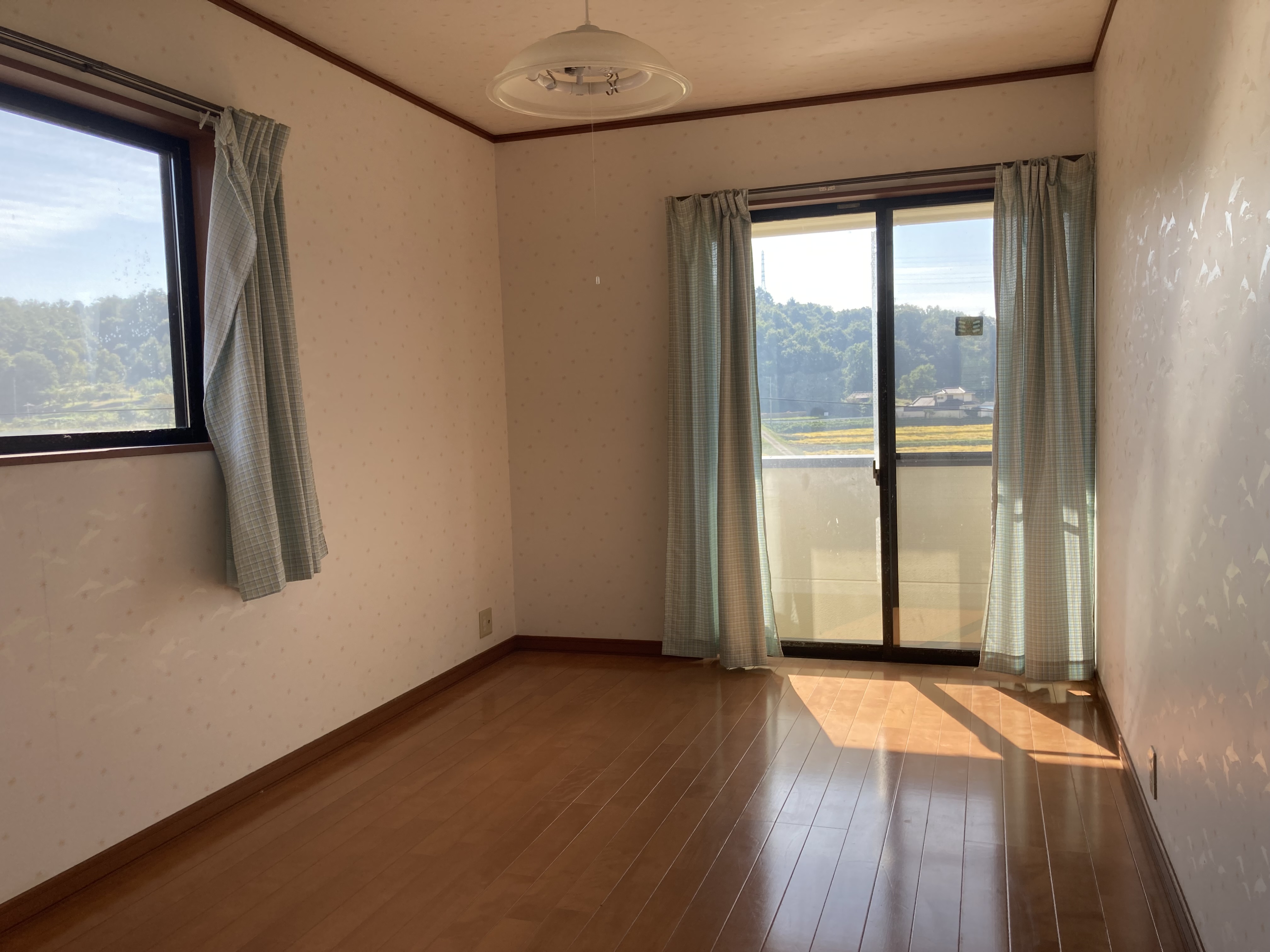 2000s wood house on a large plot in Nagano