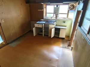 1970s wood house in Ehime