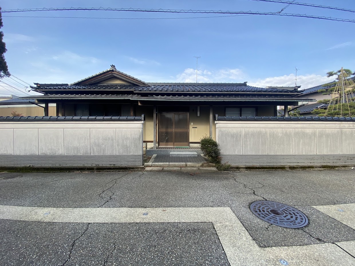 1990s wood house in Toyama